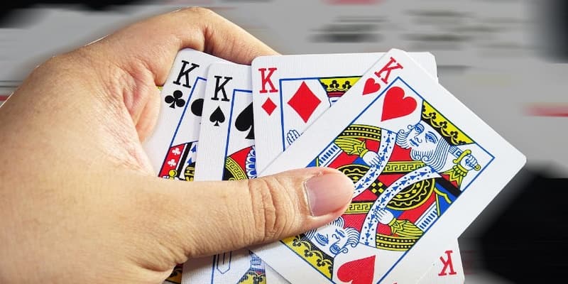 Tứ quý chặt hai là gì?
